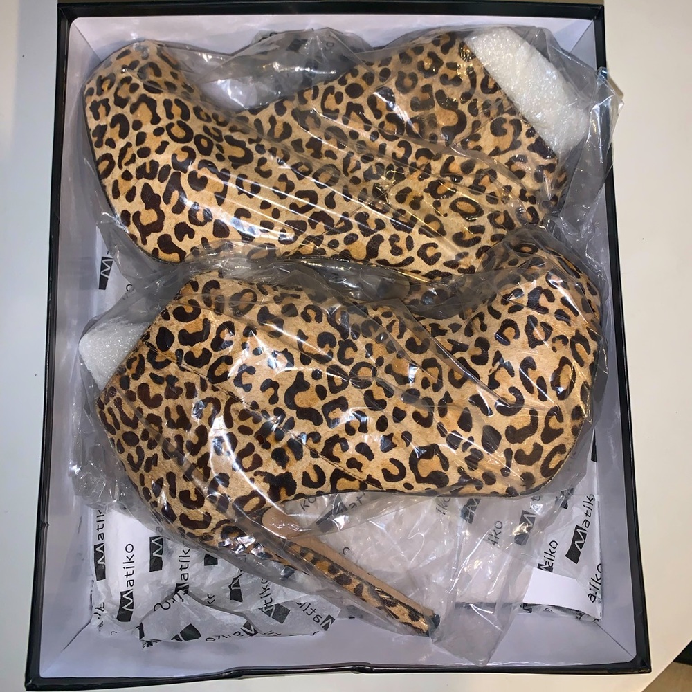 Leopard Heel booties 7.5 REVOLVE
